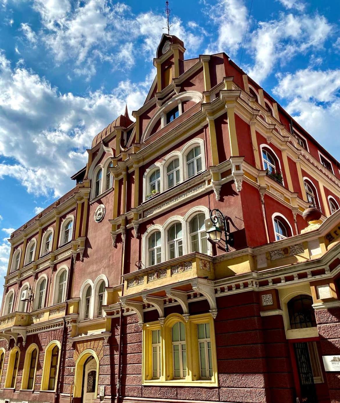 Apartment Old Town Loft Sarajevo, With Free Parking